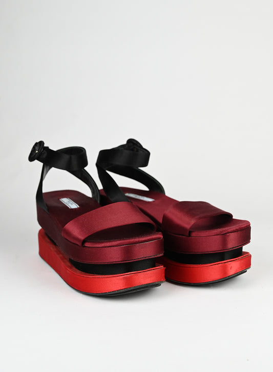 Prada Sandali platform in raso rosso - N. 37 -  lesleyluxuryvintage