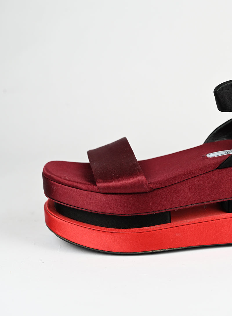 Prada Sandali platform in raso rosso - N. 37 -  lesleyluxuryvintage