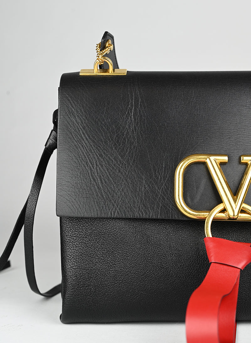 Valentino Borsa V Ring in pelle nera