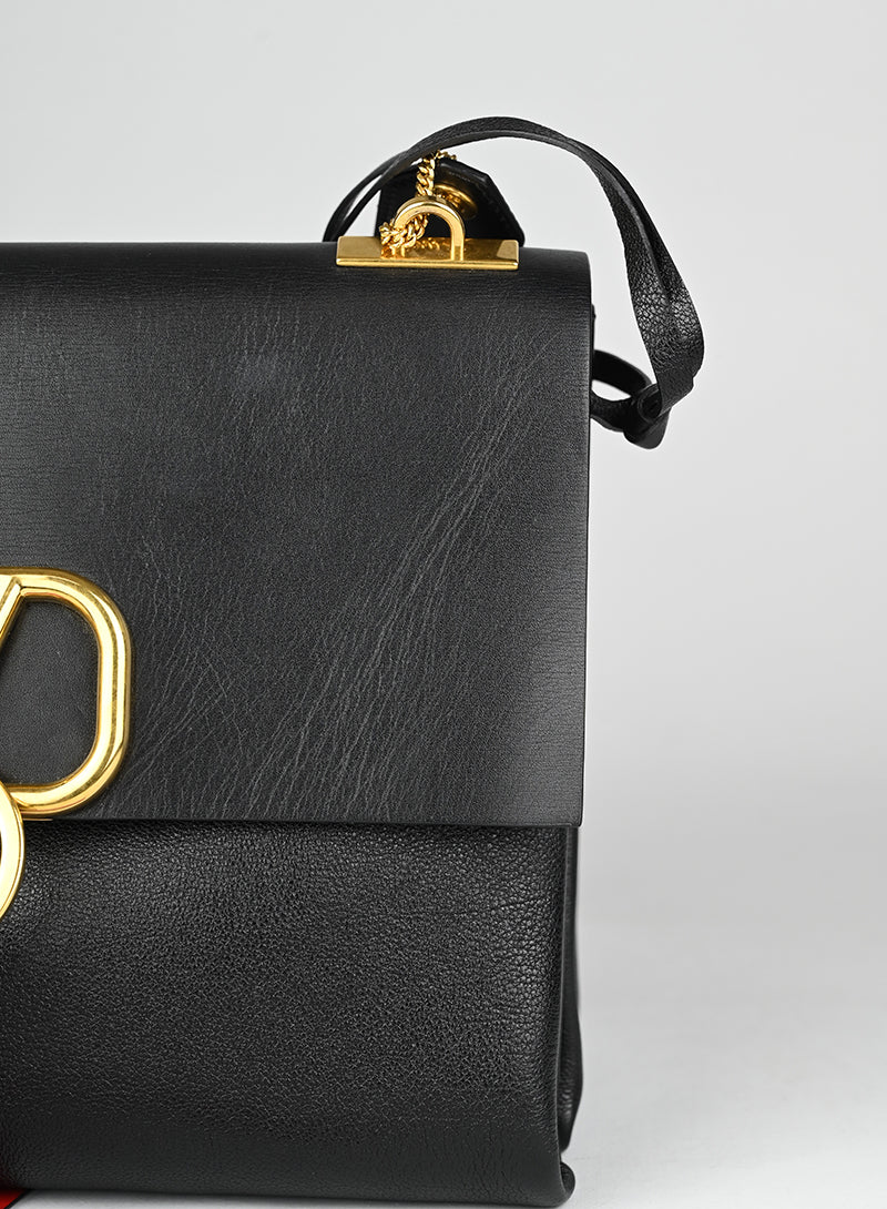 Valentino Borsa V Ring in pelle nera