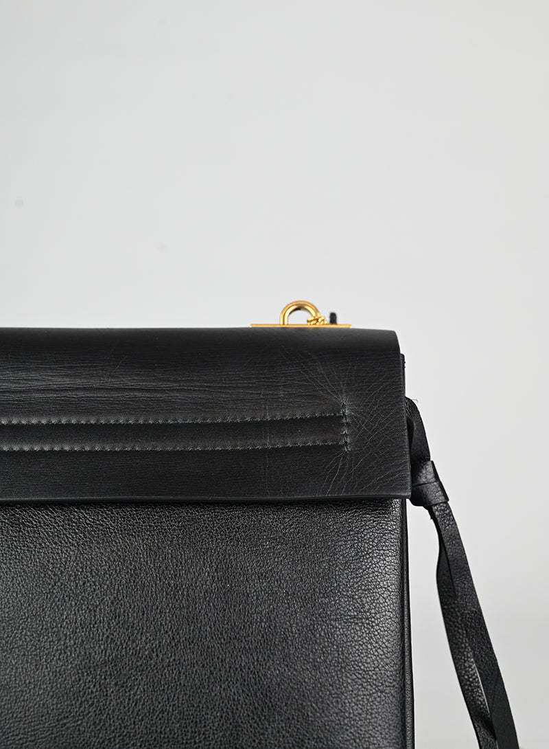 Valentino Borsa V Ring in pelle nera