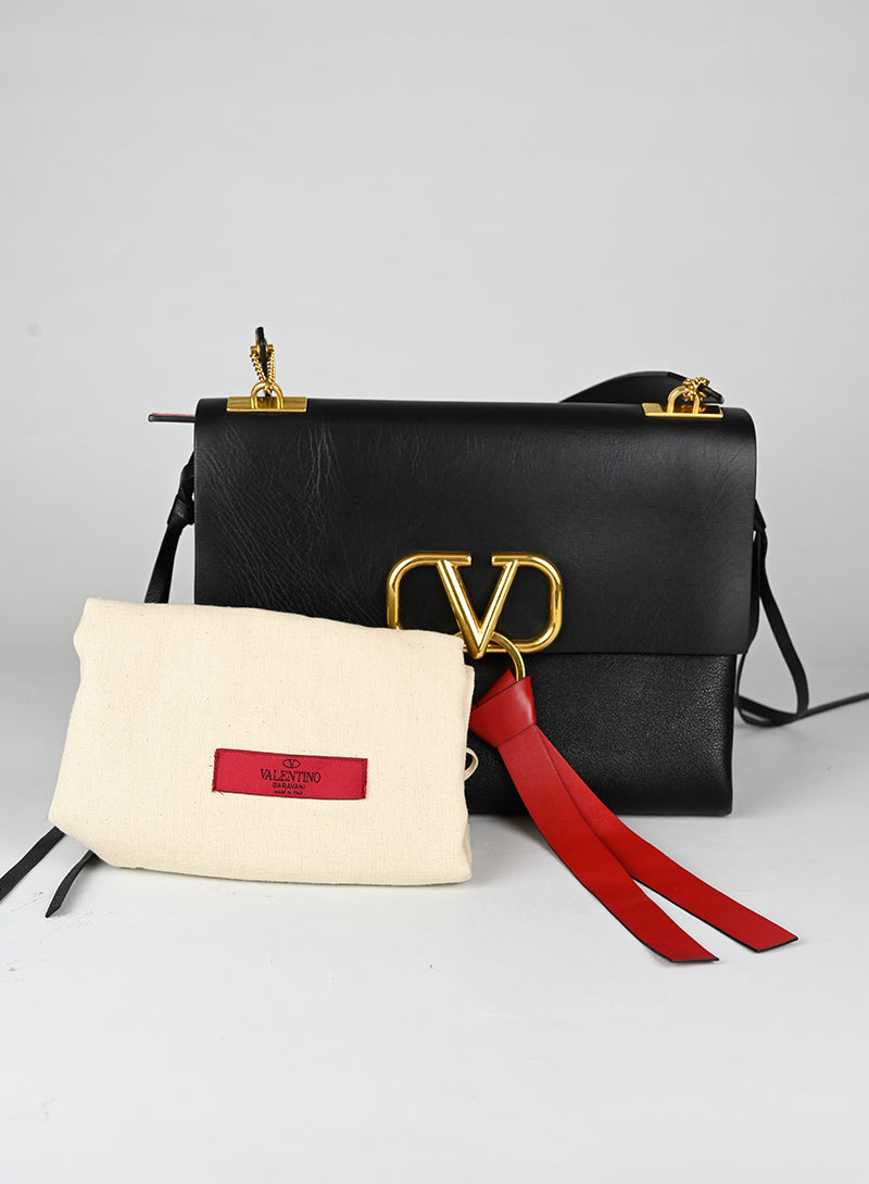 Valentino Borsa V Ring in pelle nera