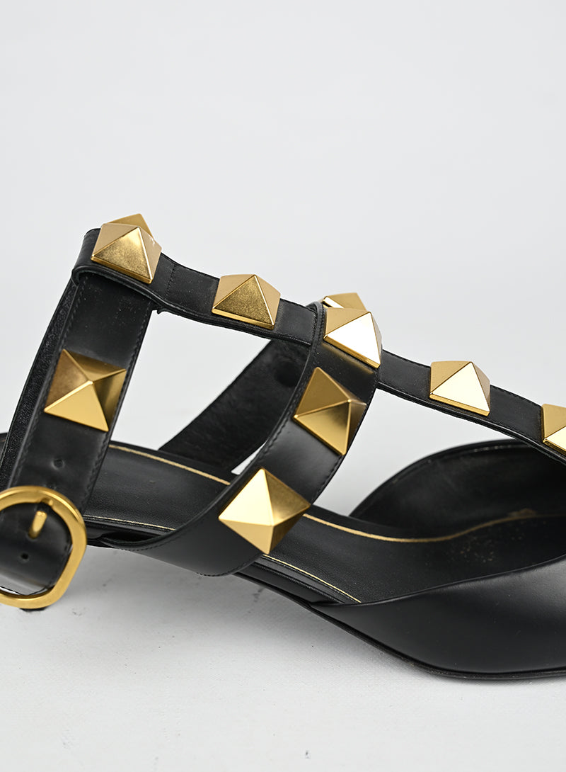 Valentino Sandali Roman Studs in pelle nera - N. 40
