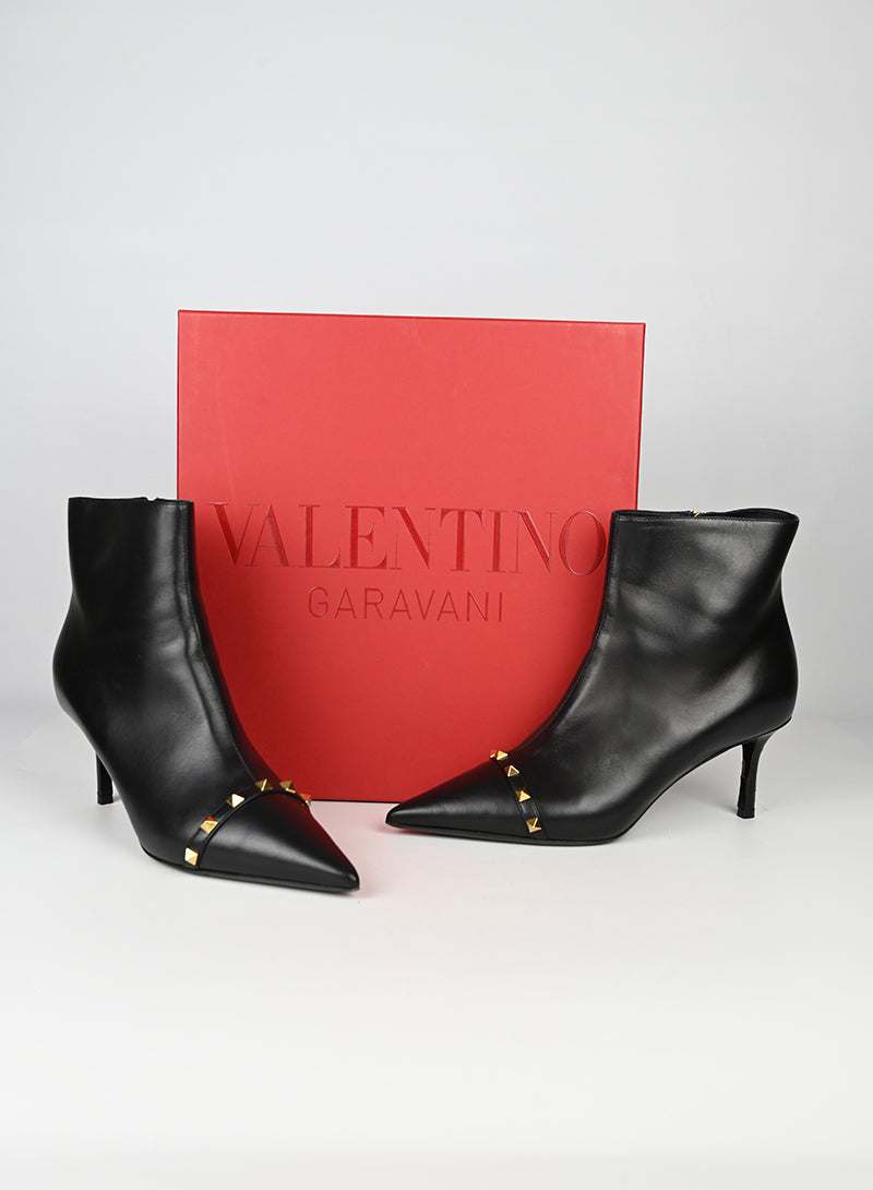 Valentino Stivaletti in pelle nera - N. 40 ½