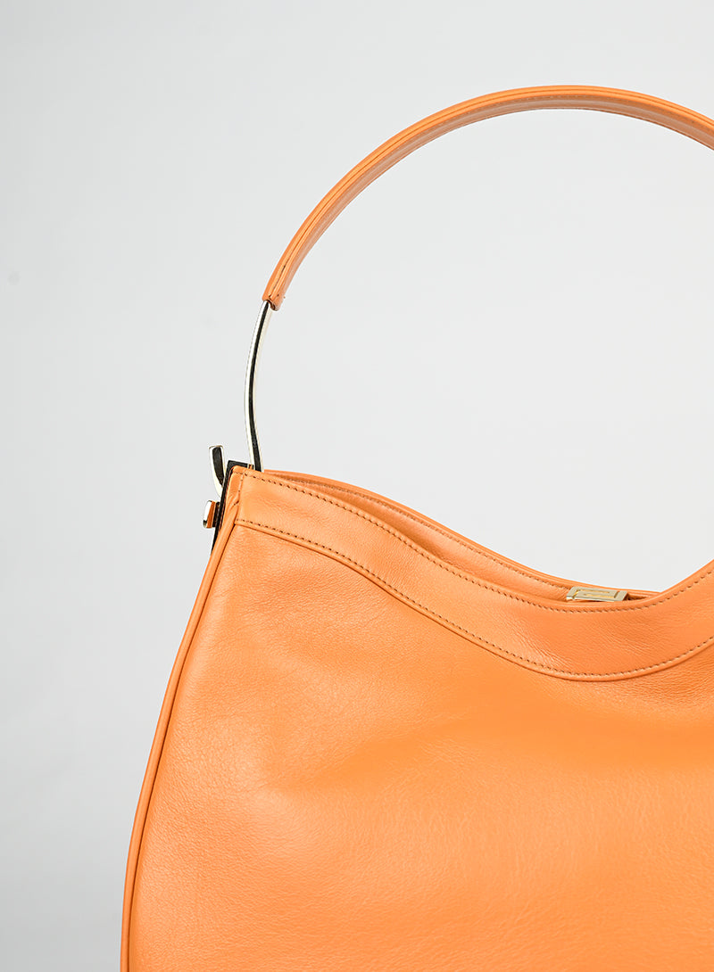 Versace Borsa semi hobo in pelle arancio -  lesleyluxuryvintage