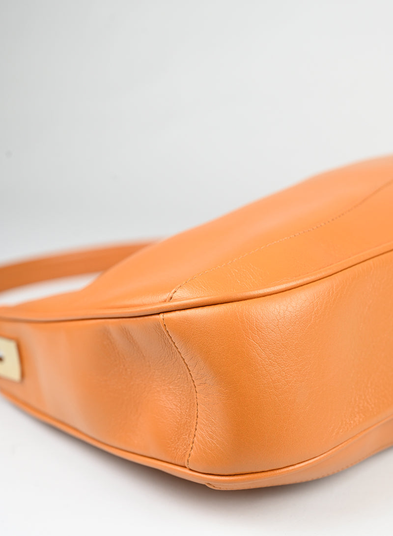 Versace Borsa semi hobo in pelle arancio -  lesleyluxuryvintage