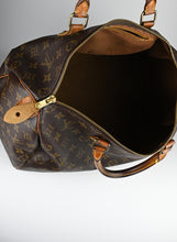 Load image into Gallery viewer, Louis Vuitton Bauletto Speedy 35 in Monogram
