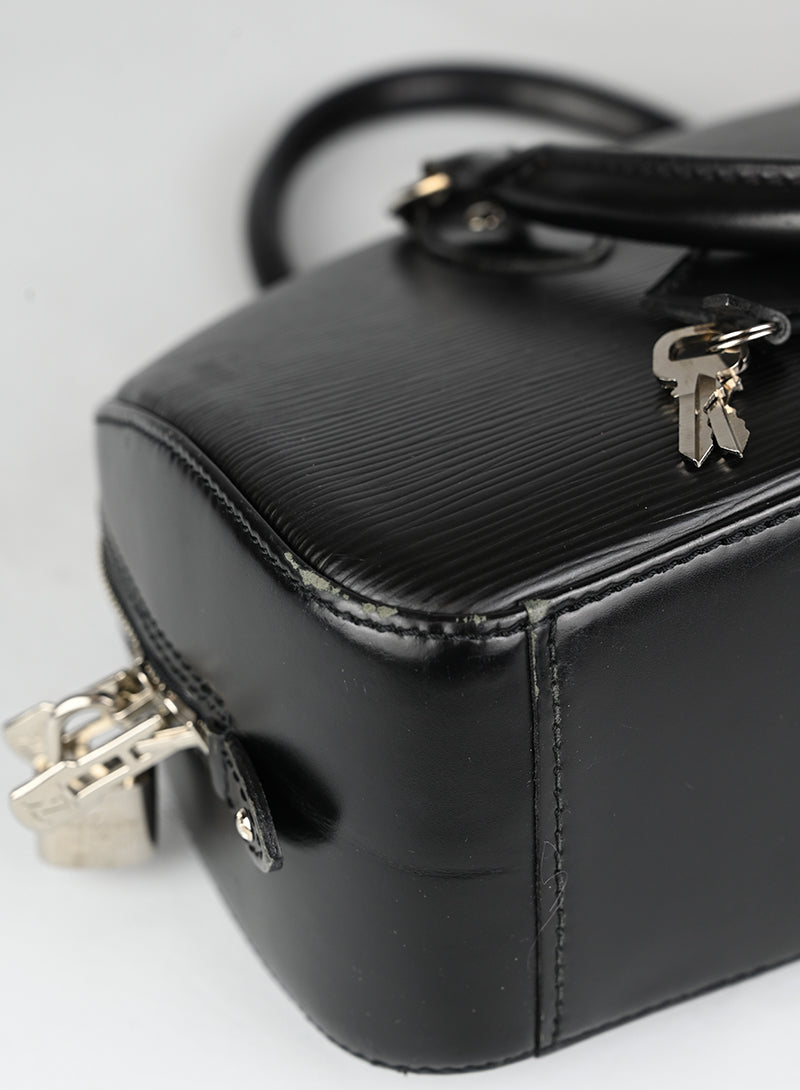 Louis Vuitton Bauletto in pelle Epi nero