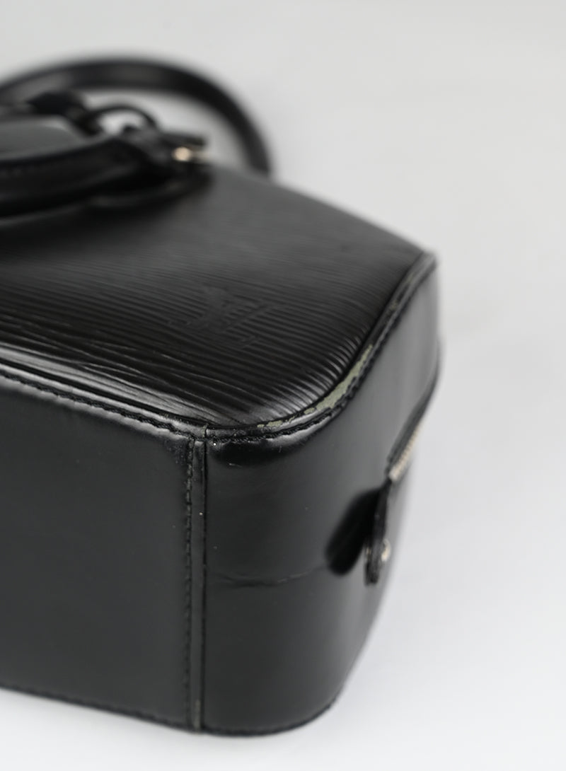 Louis Vuitton Bauletto in pelle Epi nero