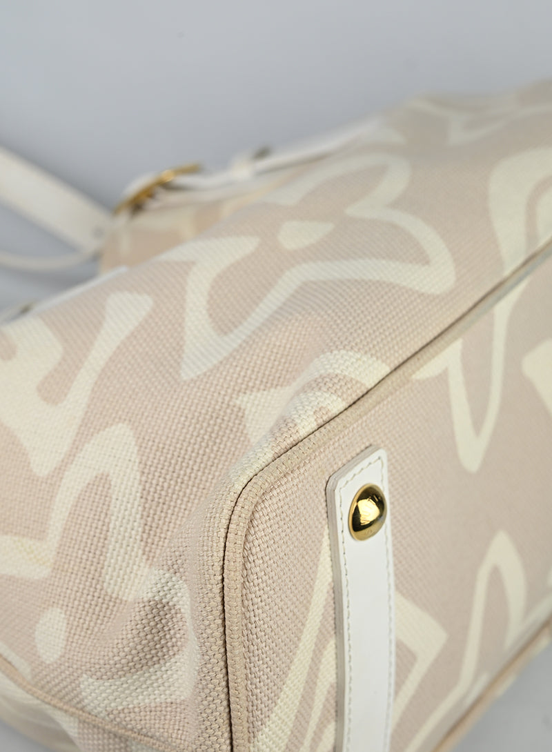 Louis Vuitton Shopper Tahitienne PM in canvas