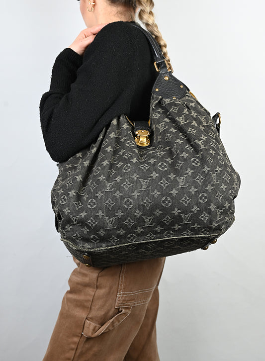 Louis Vuitton Borsa Mahina in denim grigio