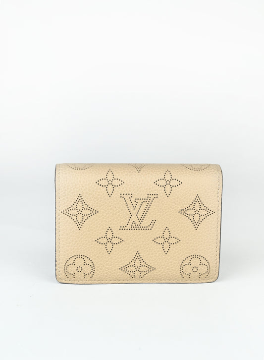 Louis Vuitton Portafogli in pelle beige LV
