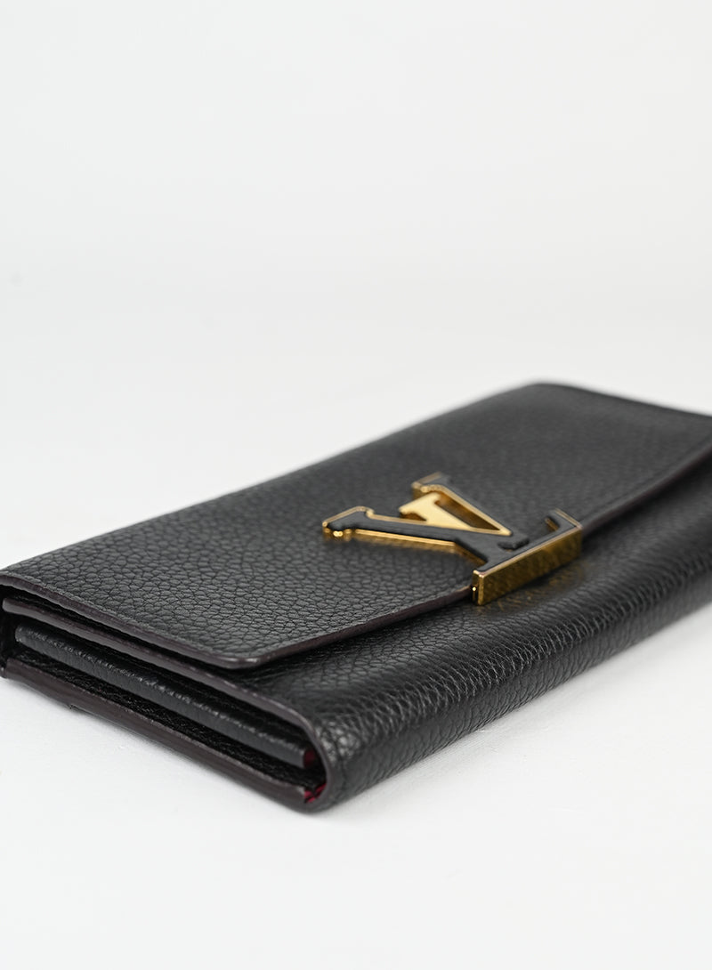 Louis Vuitton Portafogli Capucine in pelle nera