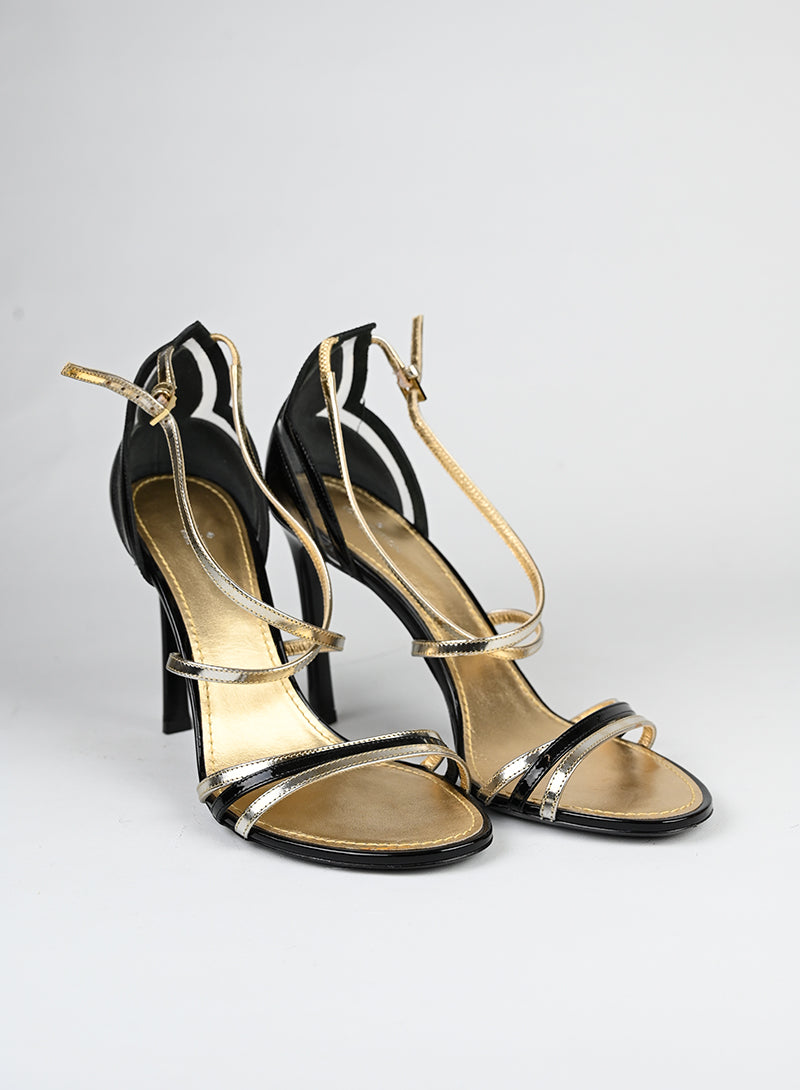 Louis Vuitton Sandali in vernis neri - N. 39 -  lesleyluxuryvintage