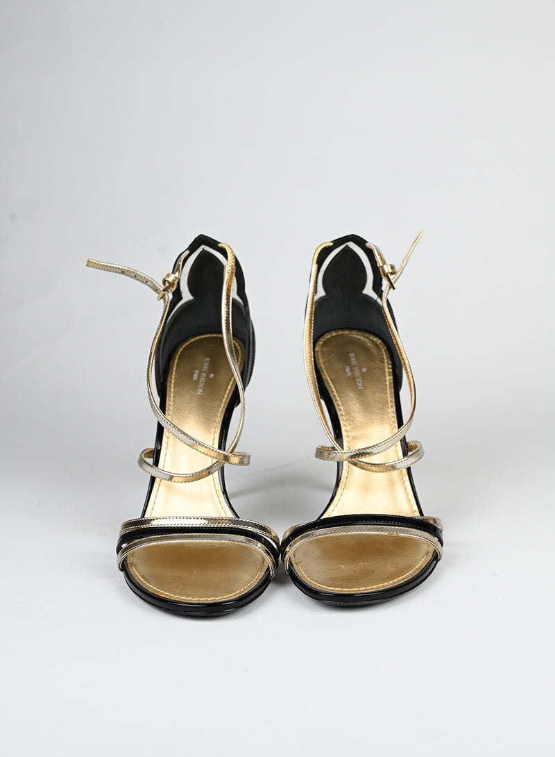 Louis Vuitton Sandali in vernis neri - N. 39 -  lesleyluxuryvintage