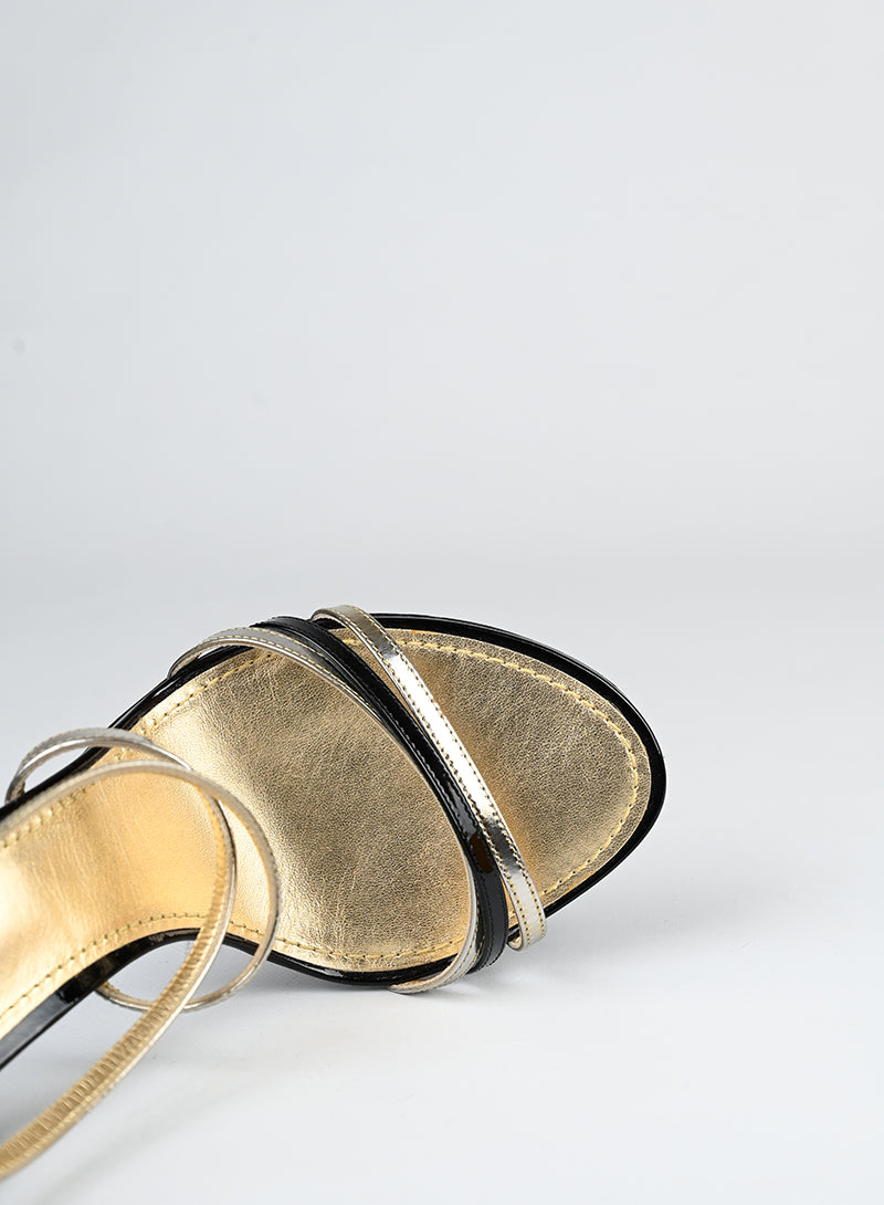 Louis Vuitton Sandali in vernis neri - N. 39 -  lesleyluxuryvintage