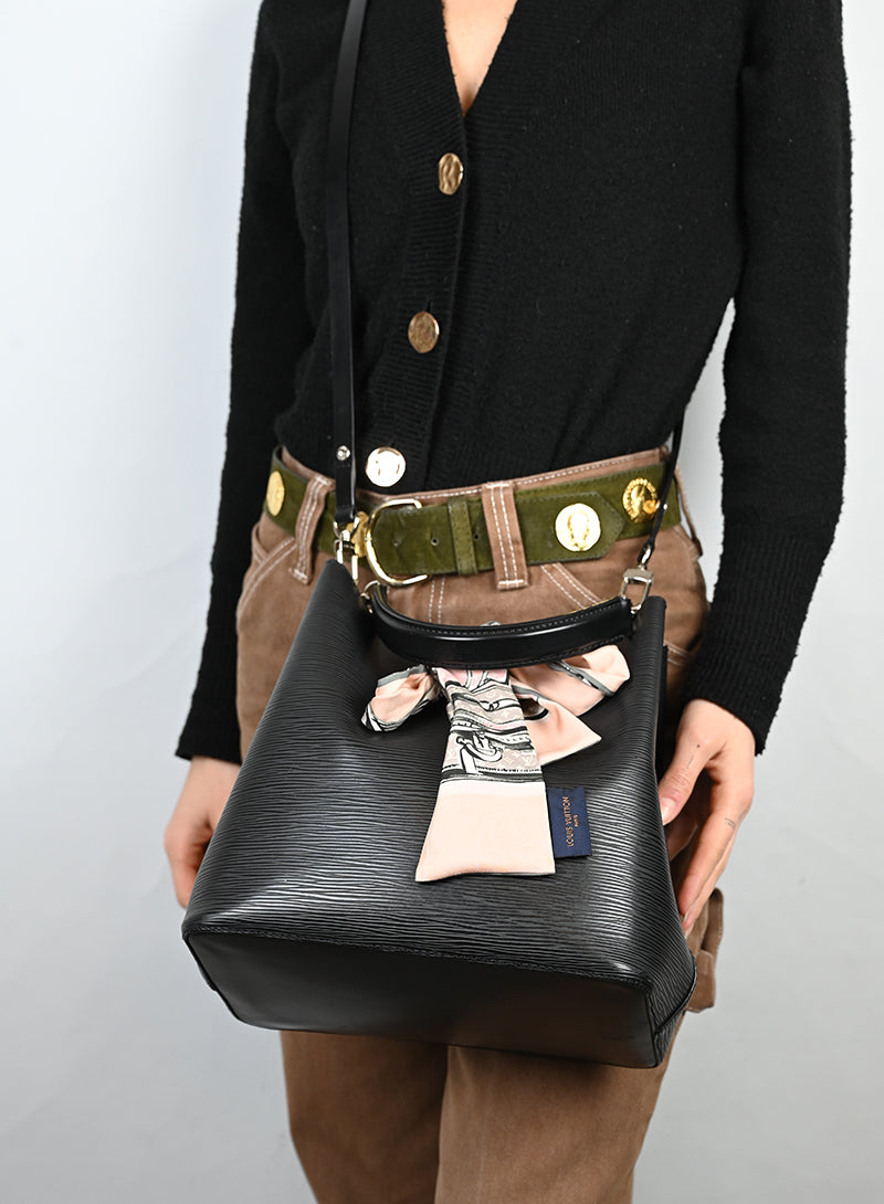 Louis Vuitton Borsa NeoNoe in pelle Epi nera