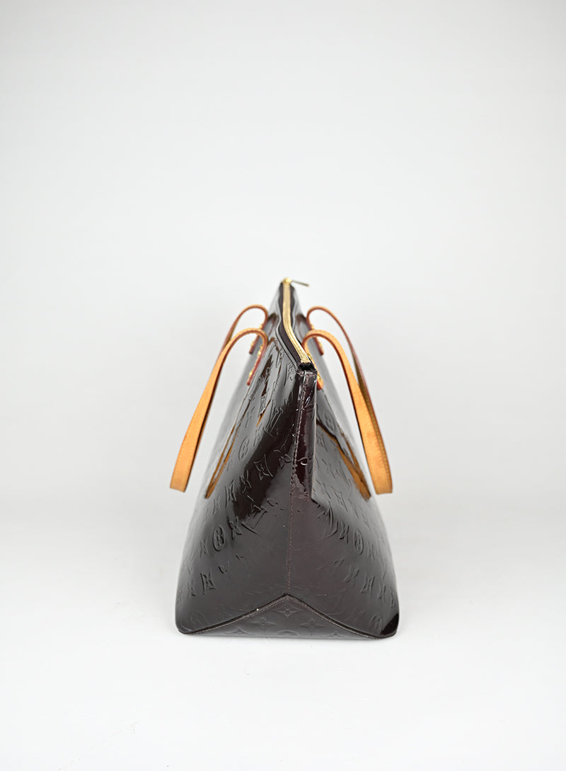 Louis Vuitton Borsa Bellevue Vernice Burgundi