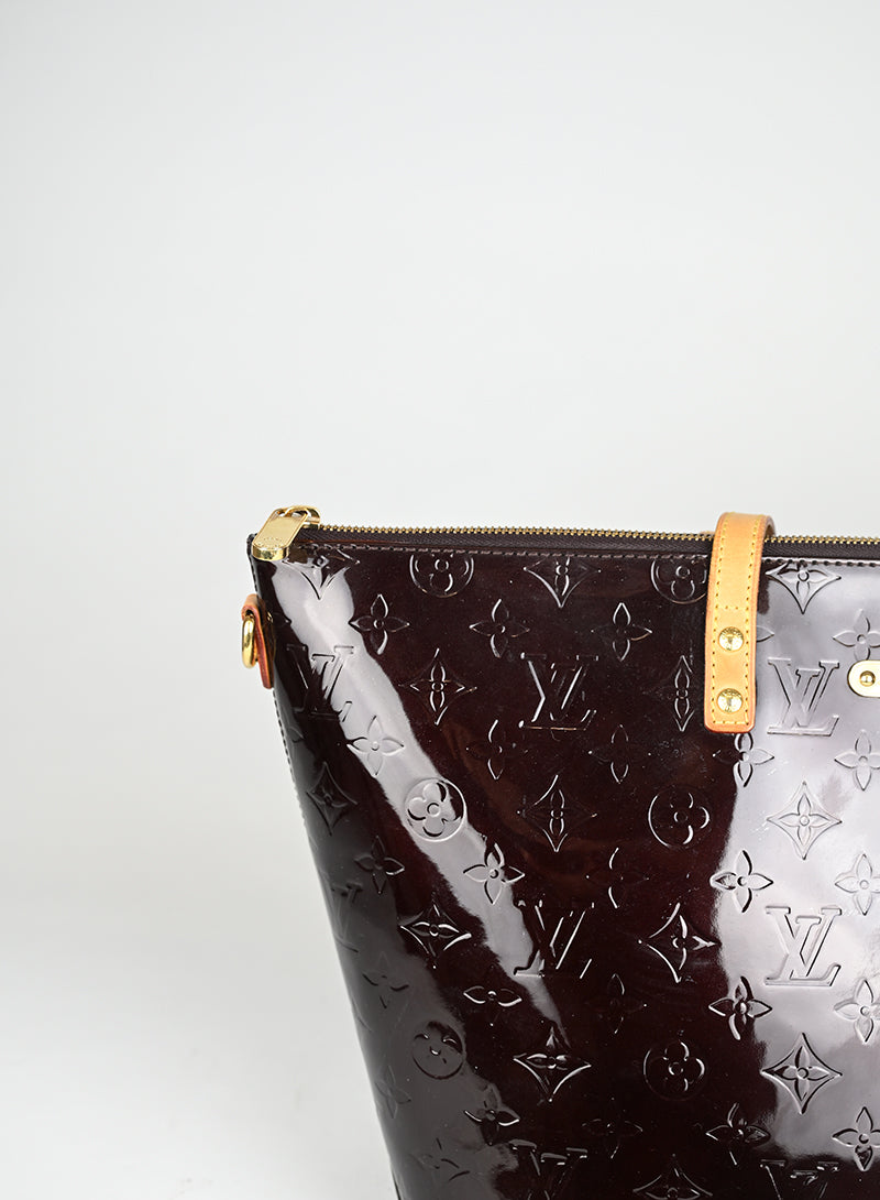 Louis Vuitton Borsa Bellevue Vernice Burgundi