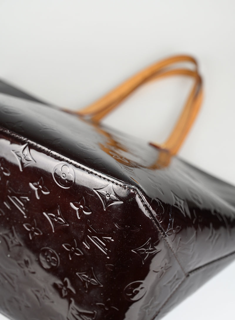 Louis Vuitton Borsa Bellevue Vernice Burgundi