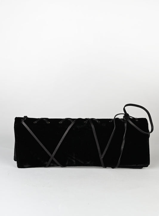 Yves Saint Laurent Pochette in velluto nero