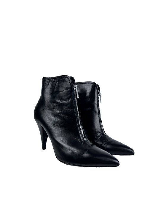 Saint Laurent Black leather ankle boots with zip - N. 38 ½