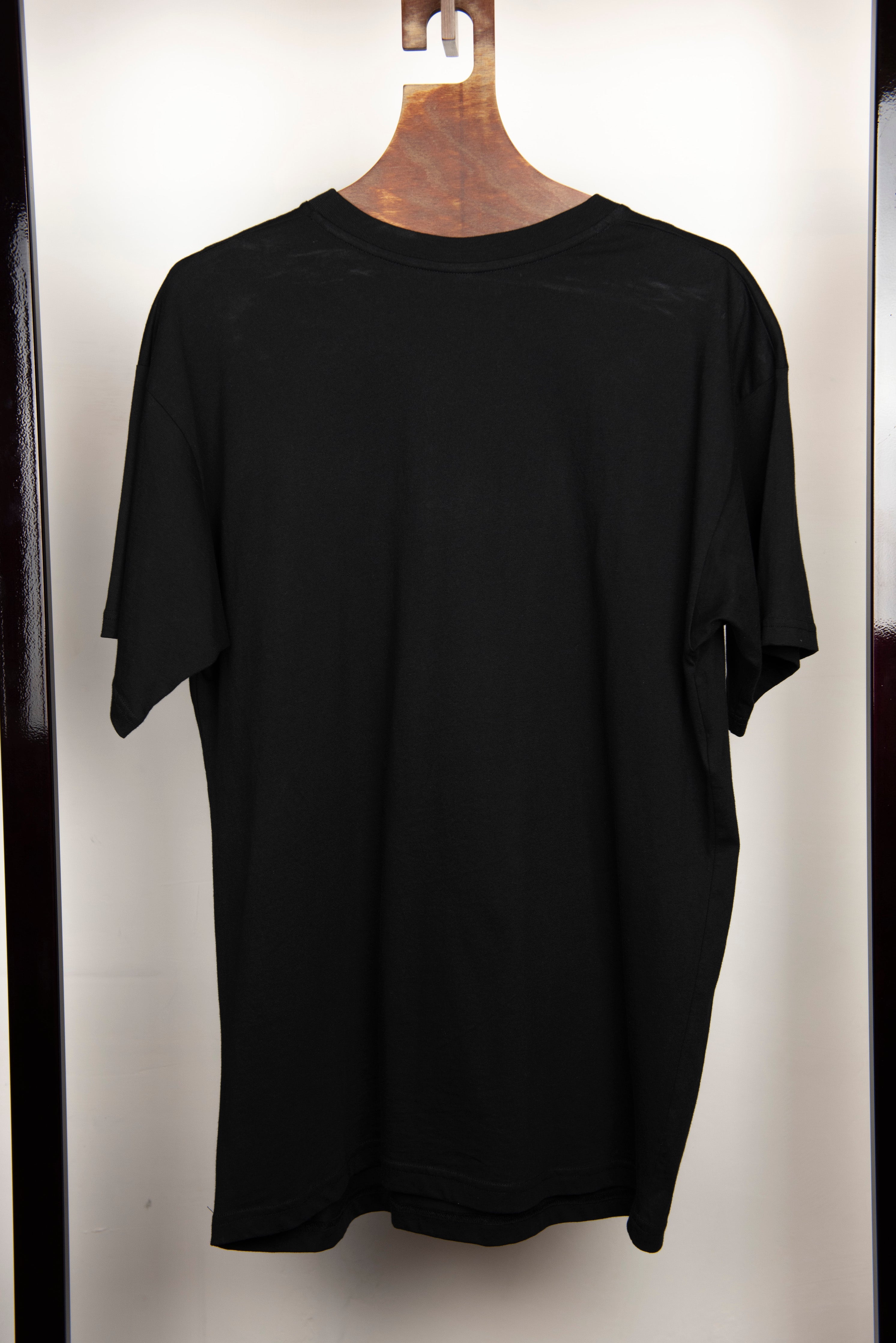 Moschino T-shirt nera con stampa logo e viti - Tg. L -  lesleyluxuryvintage
