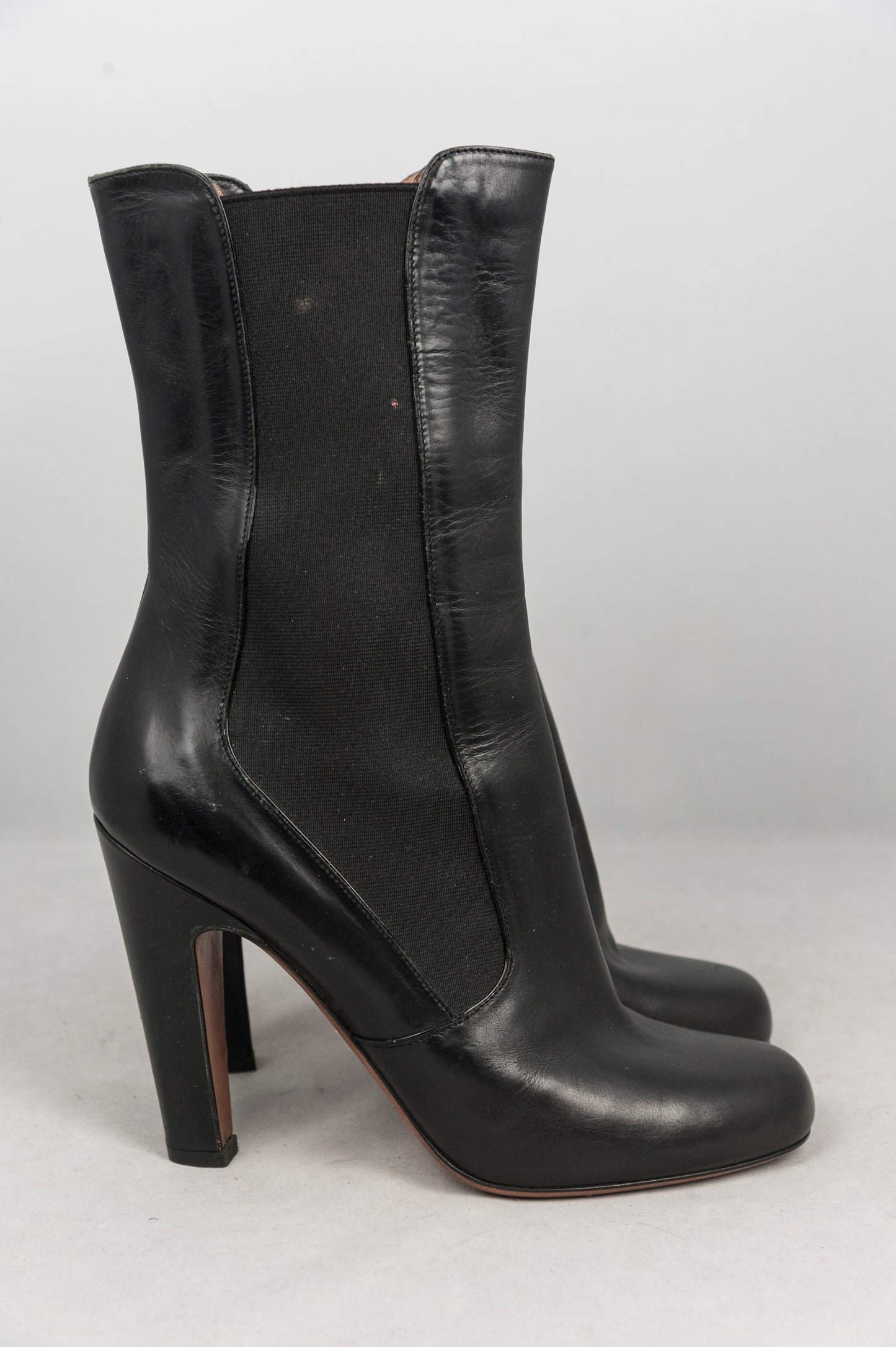 ALAÏA Stivaletti in pelle nera con fascia elastica - N. 39 -  lesleyluxuryvintage