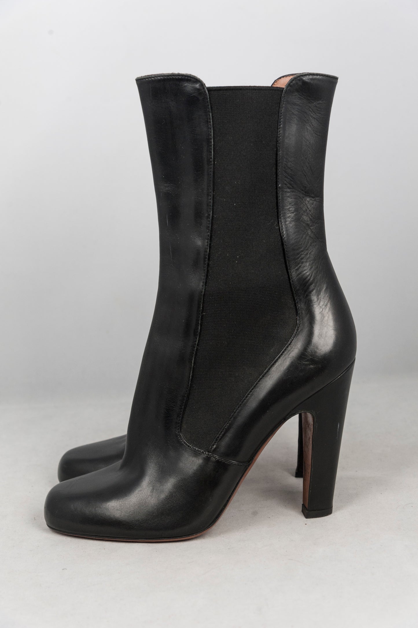 ALAÏA Stivaletti in pelle nera con fascia elastica - N. 39 -  lesleyluxuryvintage