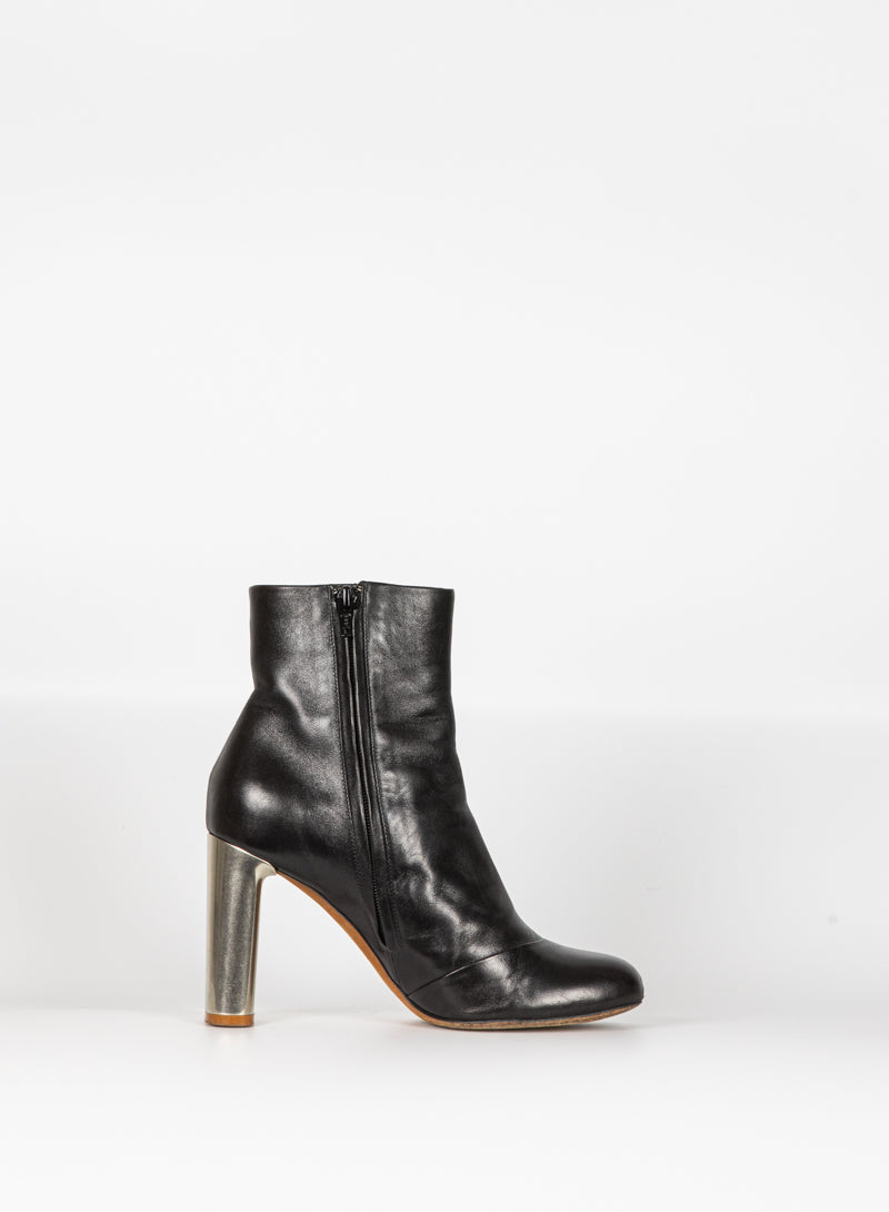 CELINE Black leather ankle boots with silver heel - N. 38