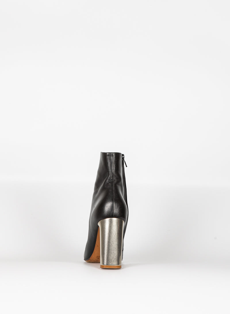 CELINE Black leather ankle boots with silver heel - N. 38