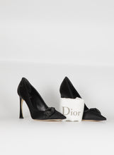 Load image into Gallery viewer, Dior Décolléte in raso nero con tulipano - N. 40
