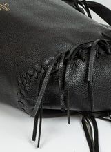 Carica l&#39;immagine nel visualizzatore di Gallery, Valentino Shopper in pelle nera con frange
