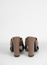 Carica l&#39;immagine nel visualizzatore di Gallery, Gucci Mules Webby in pelle marron glacé - N. 37 ½
