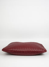 Carica l&#39;immagine nel visualizzatore di Gallery, Bottega Veneta Borsa Hobo in pelle ciliegia
