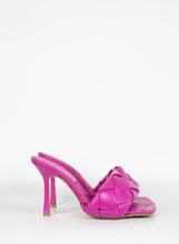 Load image into Gallery viewer, Bottega Veneta Mules Lido in pelle fucsia - N. 38 ½
