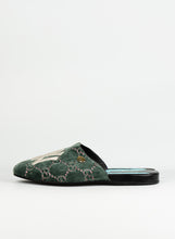Load image into Gallery viewer, Gucci Slippers in velluto azzurro NY - N. 41
