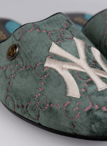 Gucci Slippers in velluto azzurro NY - N. 41