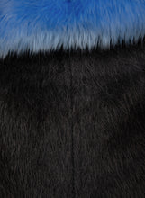 Load image into Gallery viewer, Prada Cappottino grigio con collo azzurro - Tg. 38
