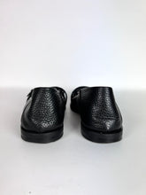 Load image into Gallery viewer, Alexander McQueen Ballerine in pelle nera con studs - N. 38
