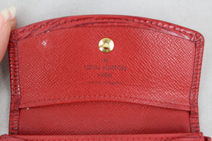 Louis Vuitton Portamonete in Epi rosso -  lesleyluxuryvintage