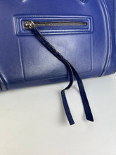 Load image into Gallery viewer, Celine Borsa Phantom Luggage in pelle blu
