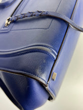 Load image into Gallery viewer, Celine Borsa Phantom Luggage in pelle blu

