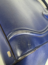 Load image into Gallery viewer, Celine Borsa Phantom Luggage in pelle blu
