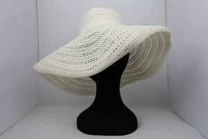 Grevi Cappello in rafia crochet bianco con banda larga -  lesleyluxuryvintage