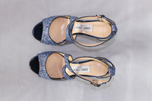 Load image into Gallery viewer, Jimmy Choo Sandali con paillettes azzurre e tacco a spillo - N. 35 -  lesleyluxuryvintage

