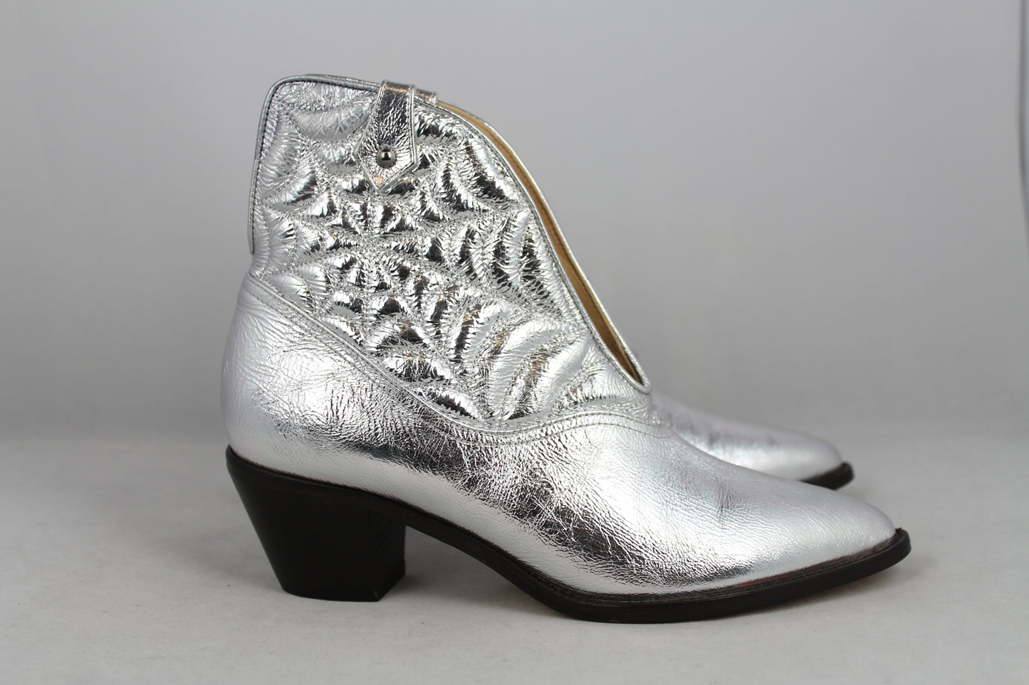 Charlotte Olympia Stivaletti texani argento - N. 36 ½ -  lesleyluxuryvintage