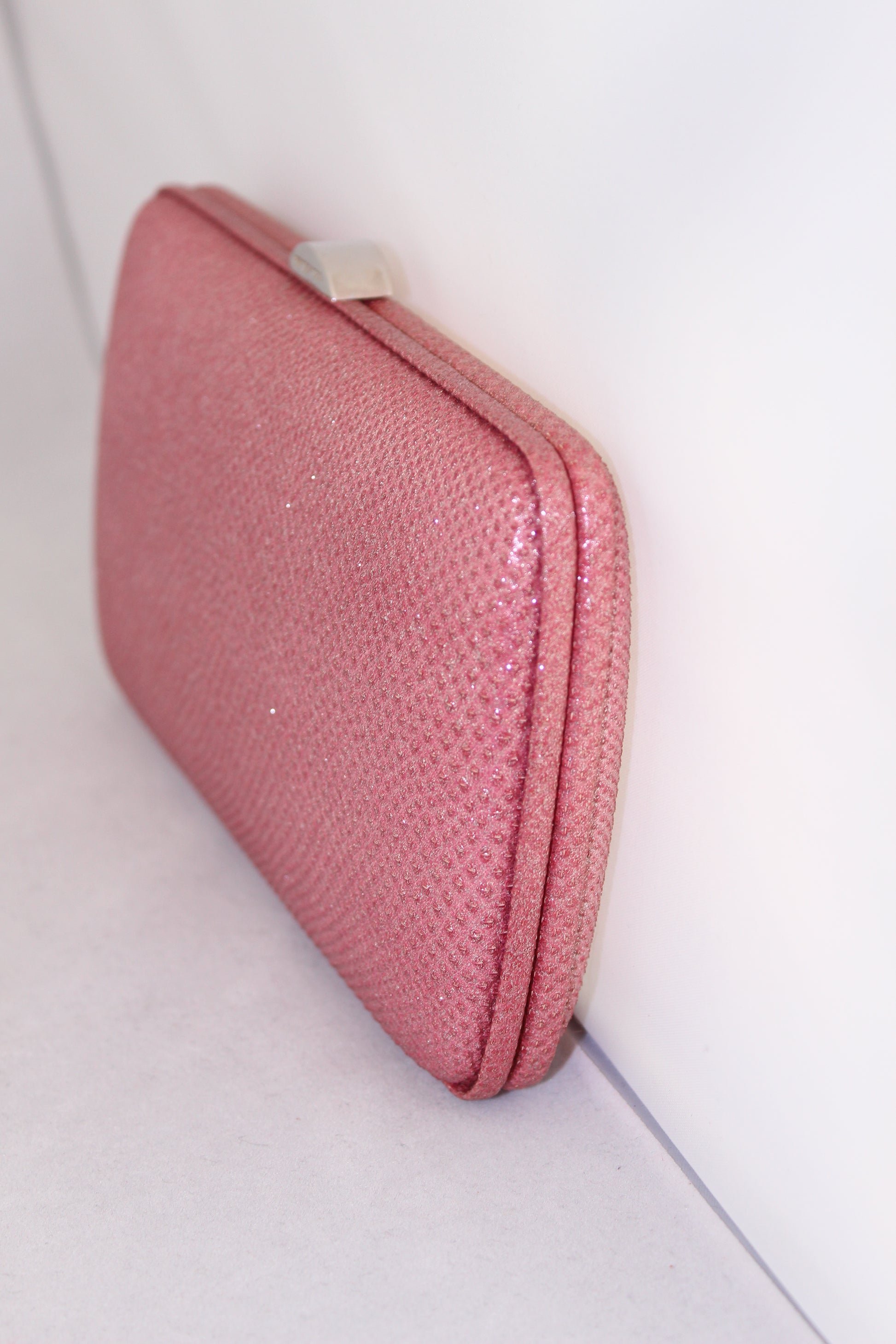 Sergio Rossi Pochette rosa in lurex rigida -  lesleyluxuryvintage