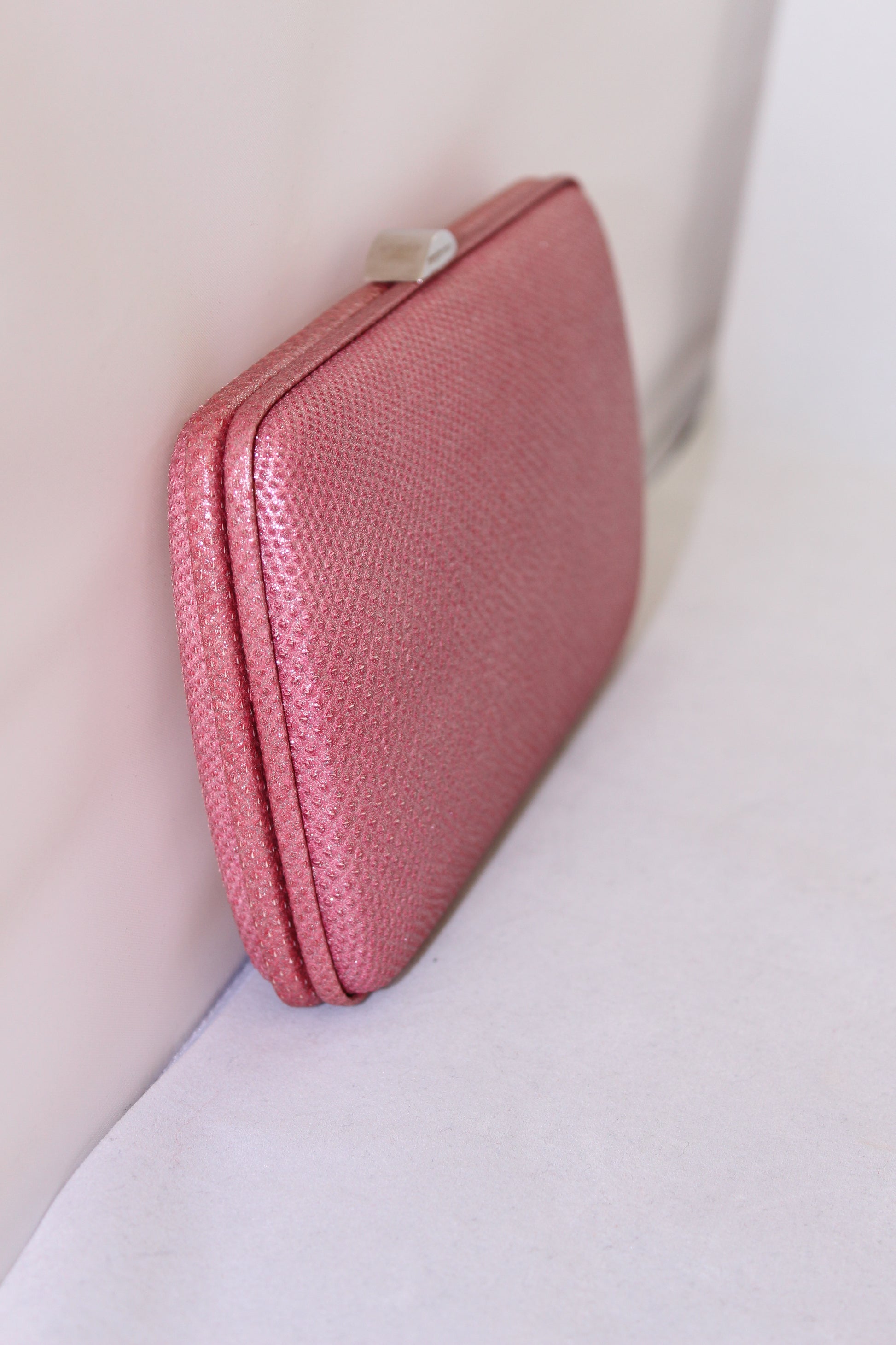 Sergio Rossi Pochette rosa in lurex rigida -  lesleyluxuryvintage