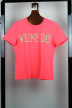 Carica l&#39;immagine nel visualizzatore di Gallery, Alberta Ferretti T-shirt Wednesday rosa shocking - Tg. 42
